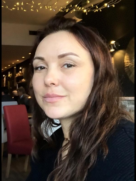 Svetlana (Antibes) / Réf. 92570 / Adhérente Agence Amélie