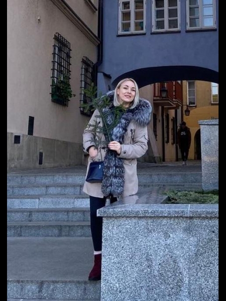 Svetlana (Antibes) / Réf. 92570 / Adhérente Agence Amélie