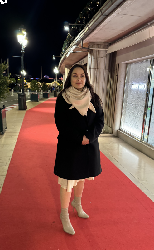 Photo de Svetlana (Antibes) / Réf. 92570 / Agence Amélie