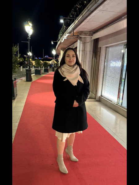 Svetlana (Antibes) / Réf. 92570 / Adhérente Agence Amélie