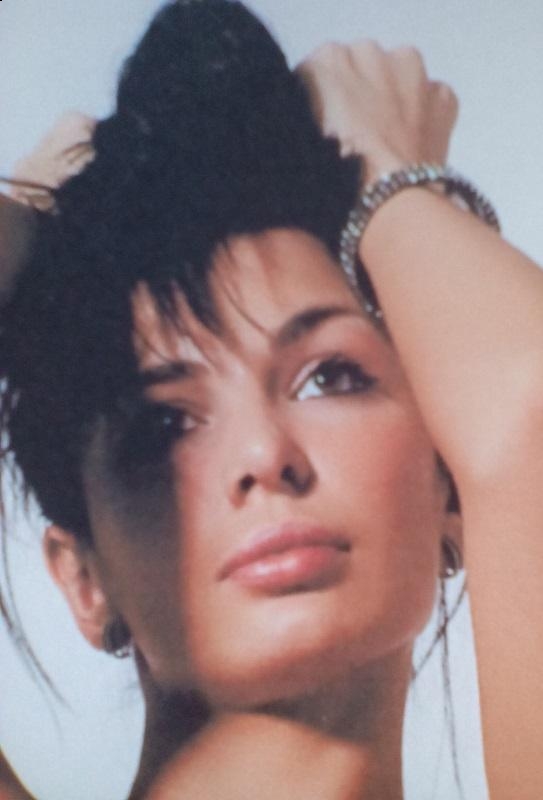 Photo de Anna / Réf. 92588 / Agence Amélie