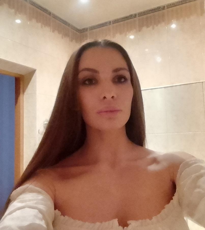 Photo de Anna / Réf. 92588 / Agence Amélie