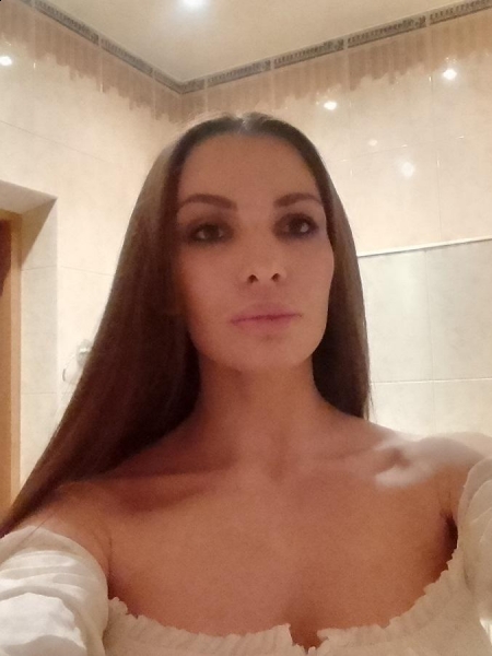 Anna / Réf. 92588 / Adhérente Agence Amélie