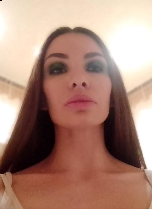 Photo de Anna / Réf. 92588 / Agence Amélie