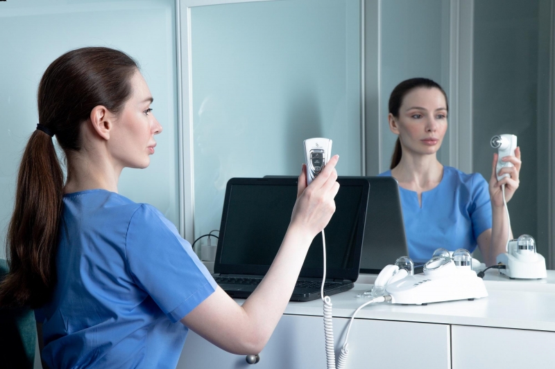 Photo de Anna / Réf. 92588 / Agence Amélie