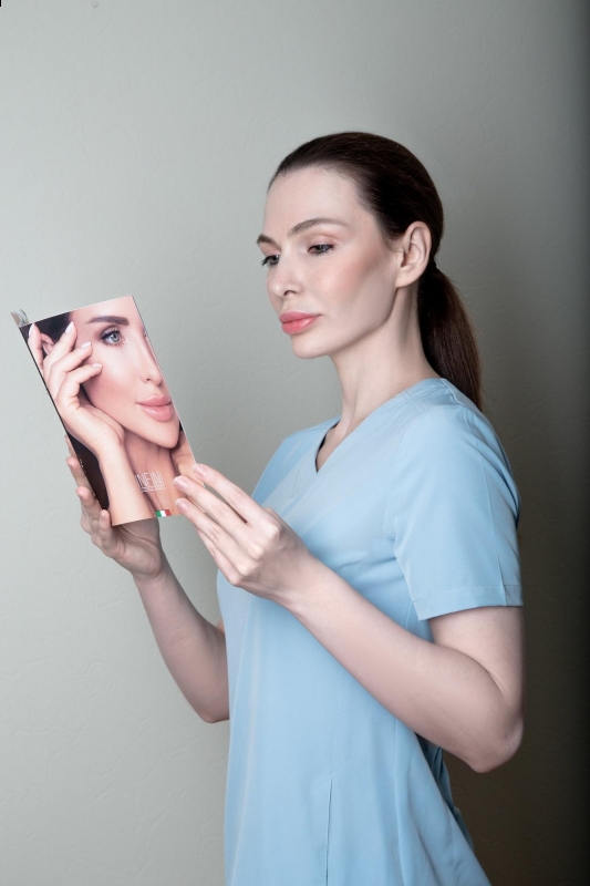 Photo de Anna / Réf. 92588 / Agence Amélie