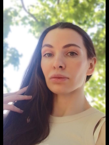 Anna / Réf. 92588 / Adhérente Agence Amélie