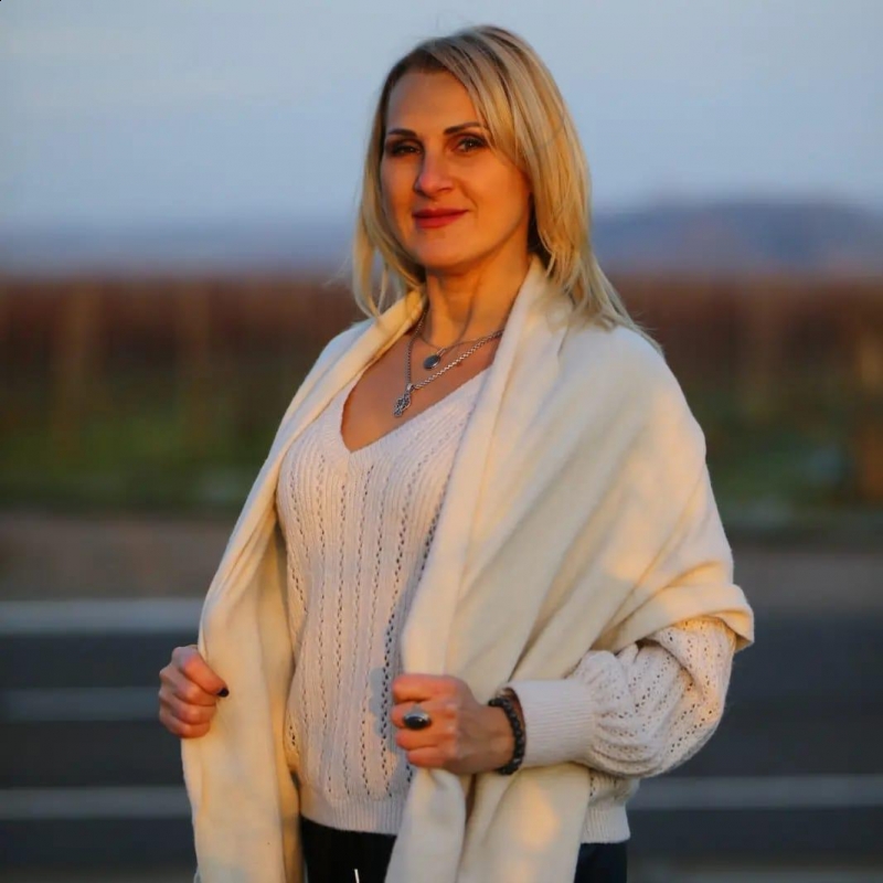Photo de Yulia (Colmar) / Réf. 92597 / Agence Amélie