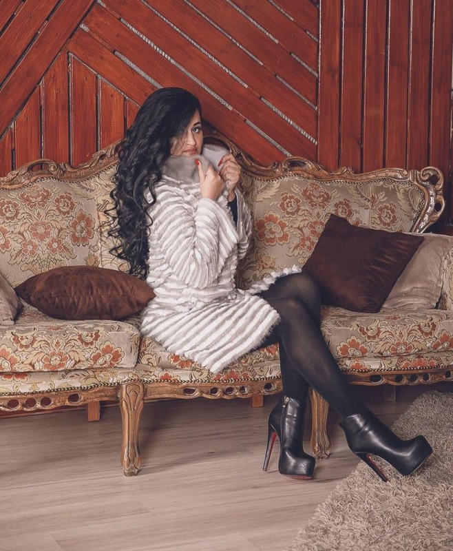 Photo de Karolina / Réf. 92604 / Agence Amélie