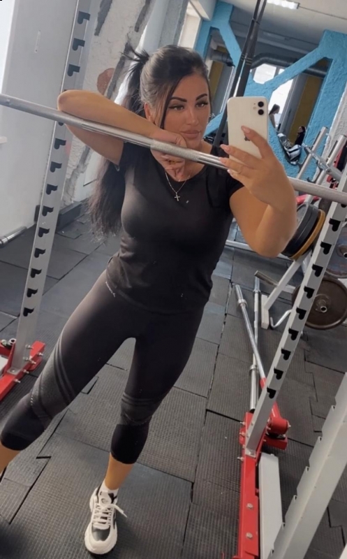 Photo de Karolina / Réf. 92604 / Agence Amélie