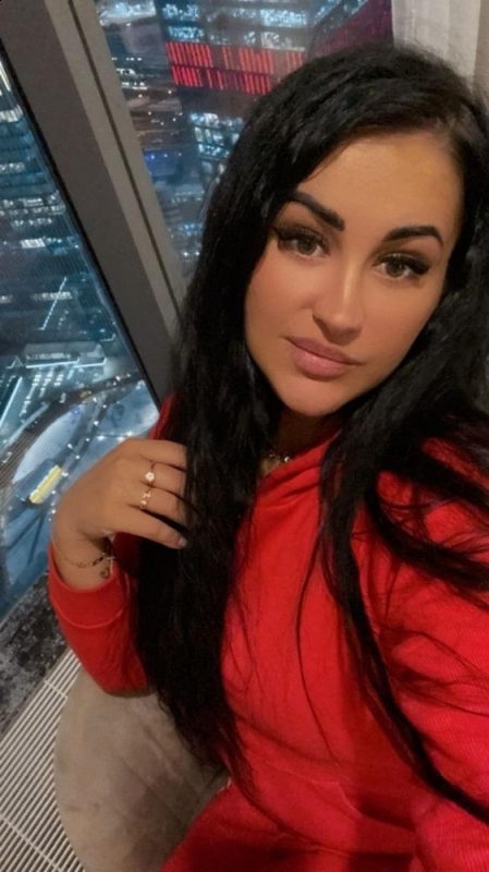 Photo de Karolina / Réf. 92604 / Agence Amélie