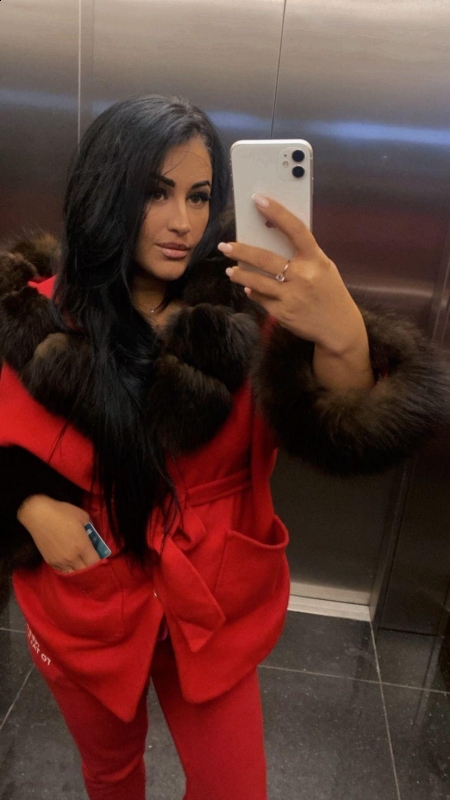 Photo de Karolina / Réf. 92604 / Agence Amélie