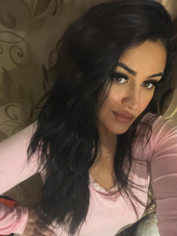 Photo de Karolina / Réf. 92604 / Agence Amélie