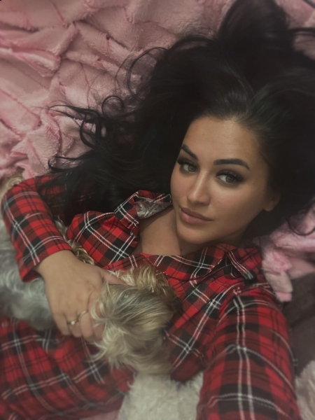 Karolina / Réf. 92604 / Adhérente Agence Amélie