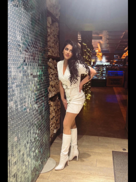 Karolina / Réf. 92604 / Adhérente Agence Amélie