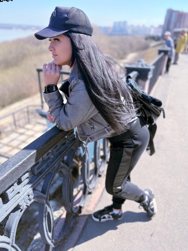 Photo de Karolina / Réf. 92604 / Agence Amélie