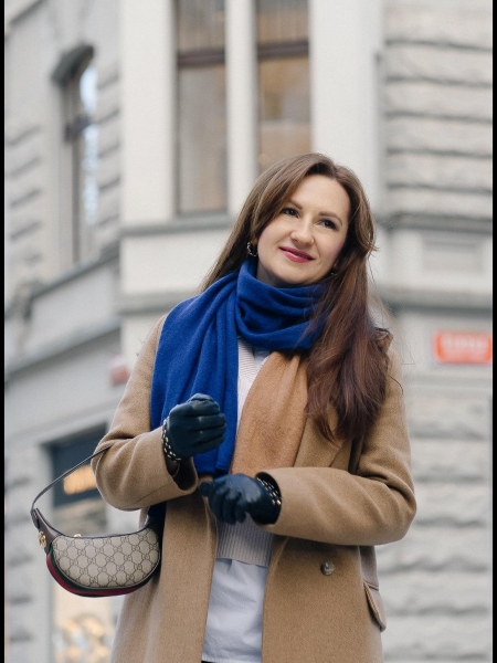 Ekaterina (Prague) / Réf. 92607 / Adhérente Agence Amélie