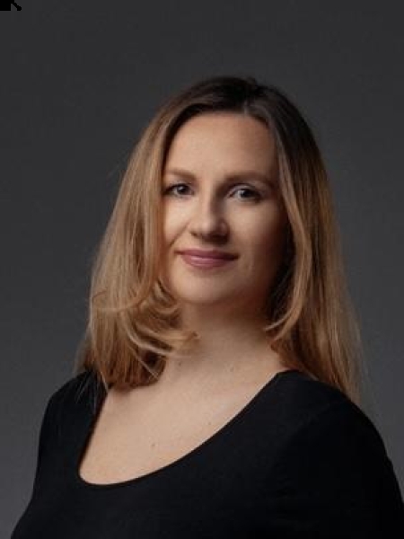 Ekaterina (Prague) / Réf. 92607 / Adhérente Agence Amélie