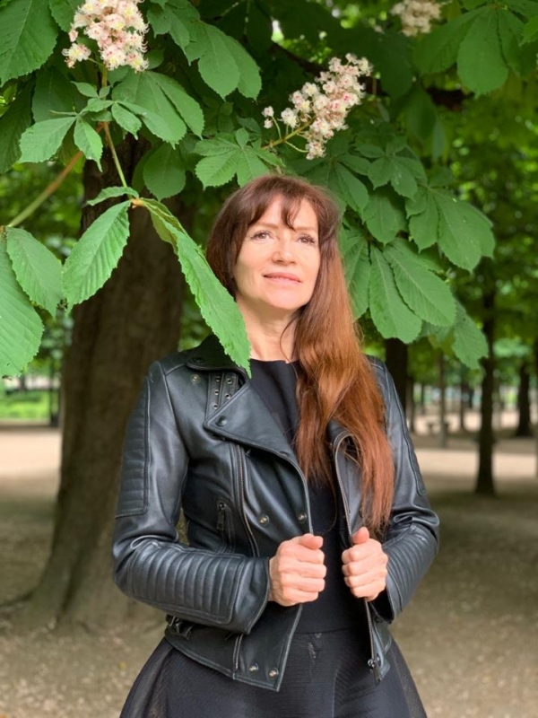 Photo de Tatyana (Cannes) / Réf. 92609 / Agence Amélie