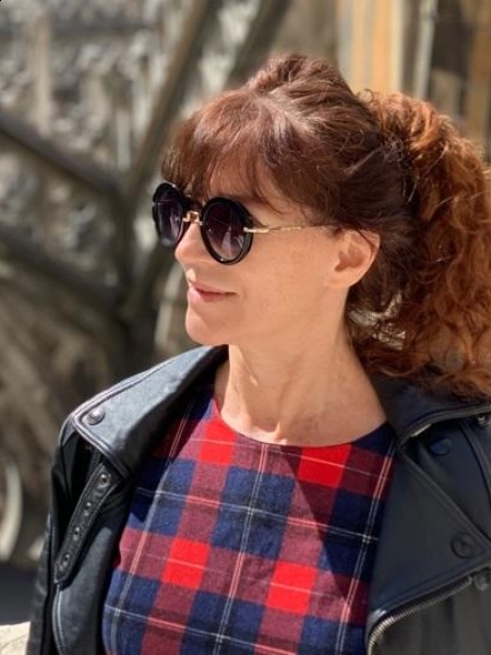 Tatyana (Cannes) / Réf. 92609 / Adhérente Agence Amélie