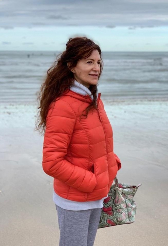 Photo de Tatyana (Cannes) / Réf. 92609 / Agence Amélie