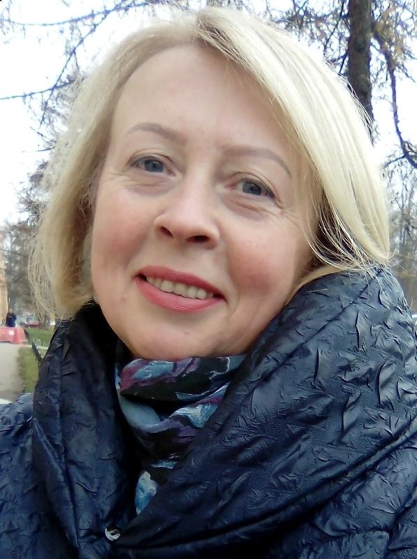 Photo de Larissa / Réf. 92617 / Agence Amélie