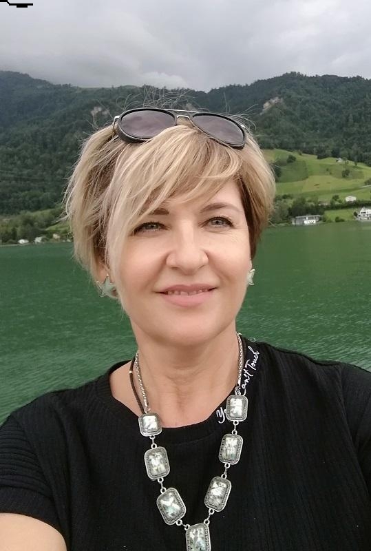 Photo de Alla (Zoug) / Réf. 92619 / Agence Amélie