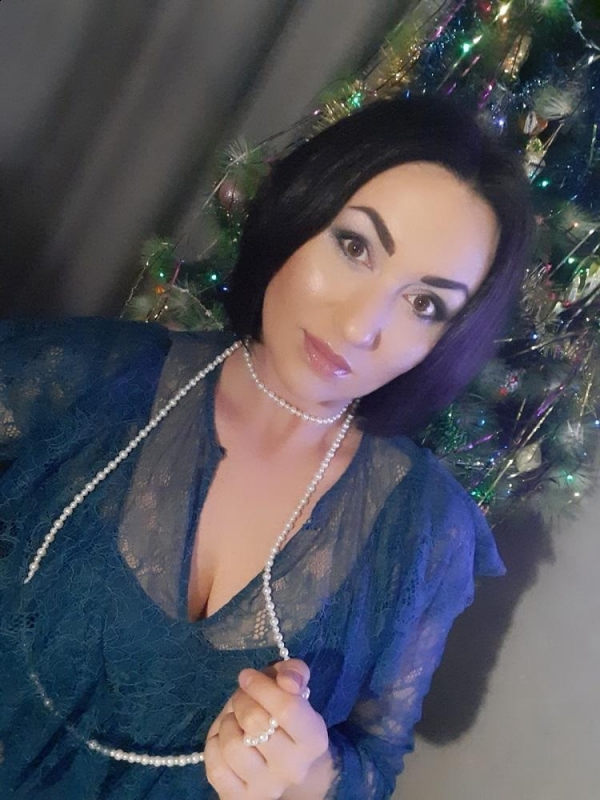 Photo de Irina / Réf. 92627 / Agence Amélie