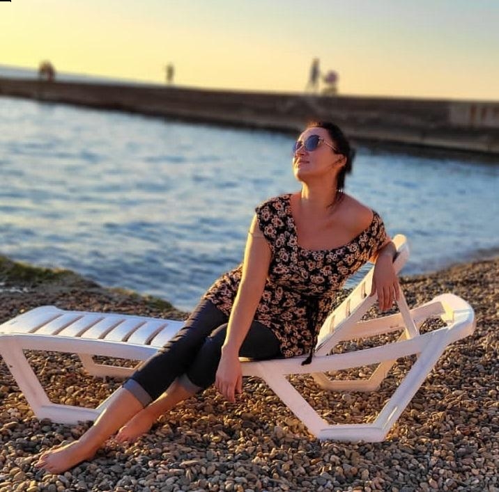 Photo de Irina / Réf. 92627 / Agence Amélie