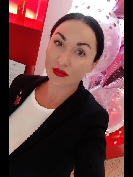 Irina / Réf. 92627 / Adhérente Agence Amélie