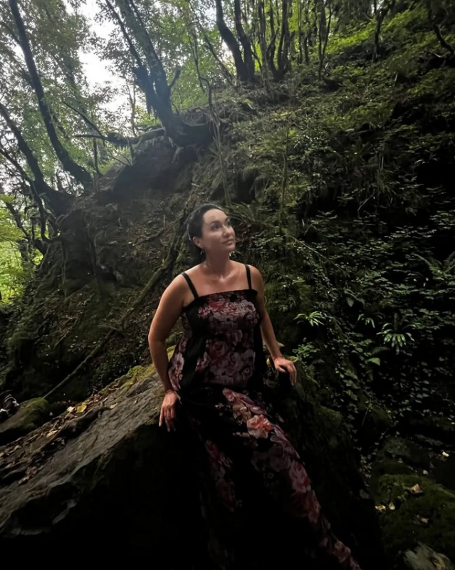 Photo de Irina / Réf. 92627 / Agence Amélie