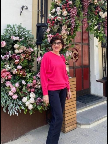 Elena / Réf. 92629 / Adhérente Agence Amélie