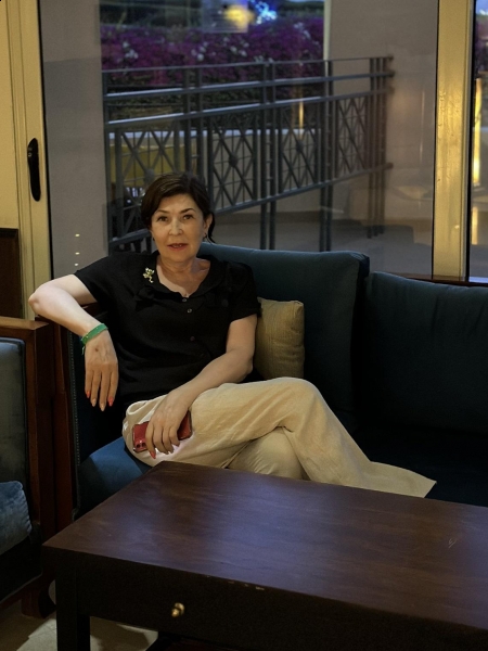 Elena / Réf. 92629 / Adhérente Agence Amélie