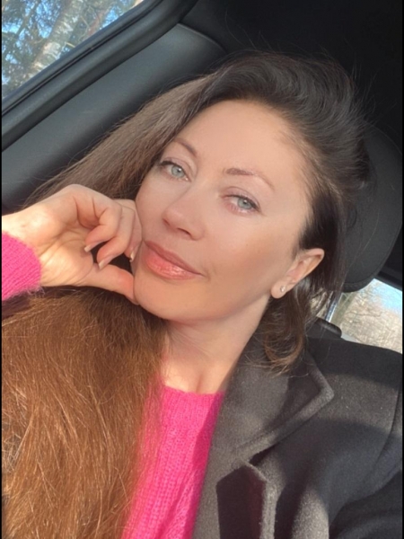 Kseniya (Rome) / Réf. 92632 / Adhérente Agence Amélie