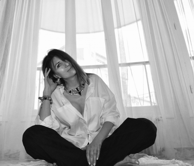 Photo de Olga (Nice) / Réf. 92650 / Agence Amélie