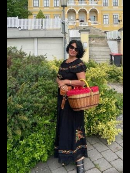 Natalia (Autriche) / Réf. 92652 / Adhérente Agence Amélie