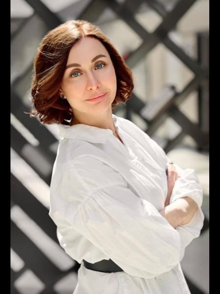 Irina / Réf. 92672 / Adhérente Agence Amélie