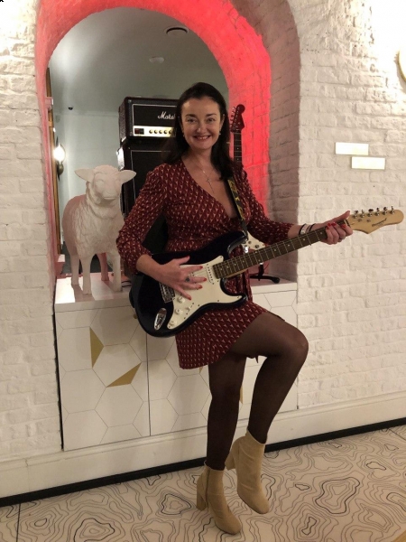 Ganna (Allemagne) / Réf. 92673 / Adhérente Agence Amélie