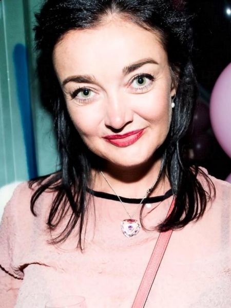 Ganna (Allemagne) / Réf. 92673 / Adhérente Agence Amélie