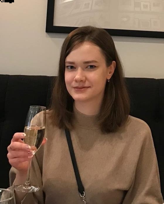 Photo de Evgeniya (Paris) / Réf. 92675 / Agence Amélie