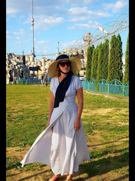 Tatiana (Paris) / Réf. 92683 / Adhérente Agence Amélie