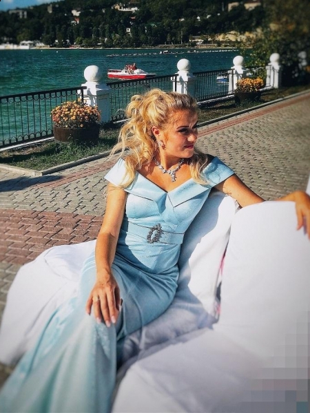 Natalia / Réf. 92690 / Adhérente Agence Amélie