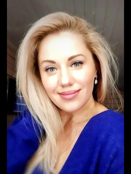 Natalia / Réf. 92690 / Adhérente Agence Amélie