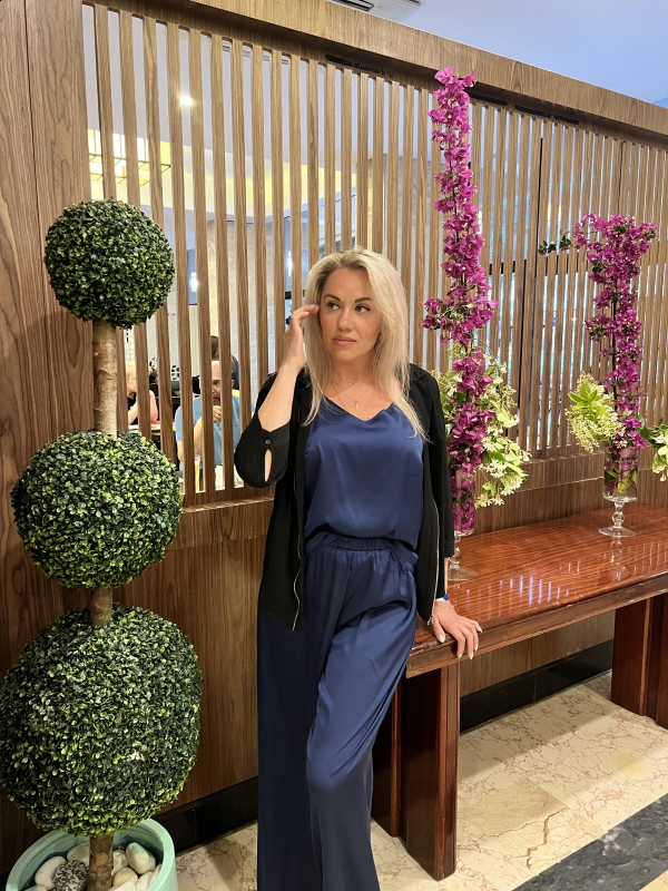 Photo de Natalia / Réf. 92690 / Agence Amélie