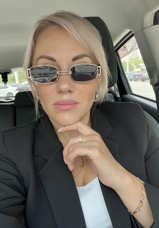 Photo de Natalia / Réf. 92690 / Agence Amélie