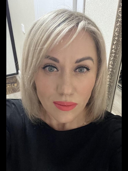 Natalia / Réf. 92690 / Adhérente Agence Amélie