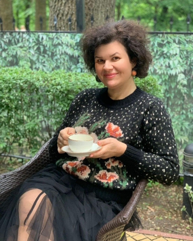 Photo de Yuliia (Pays-Bas) / Réf. 92689 / Agence Amélie