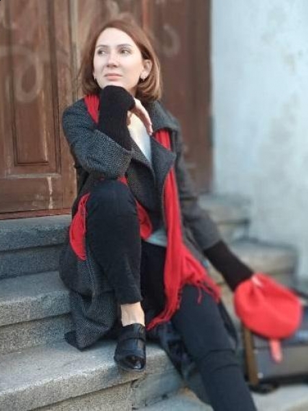 Olga / Réf. 92703 / Adhérente Agence Amélie