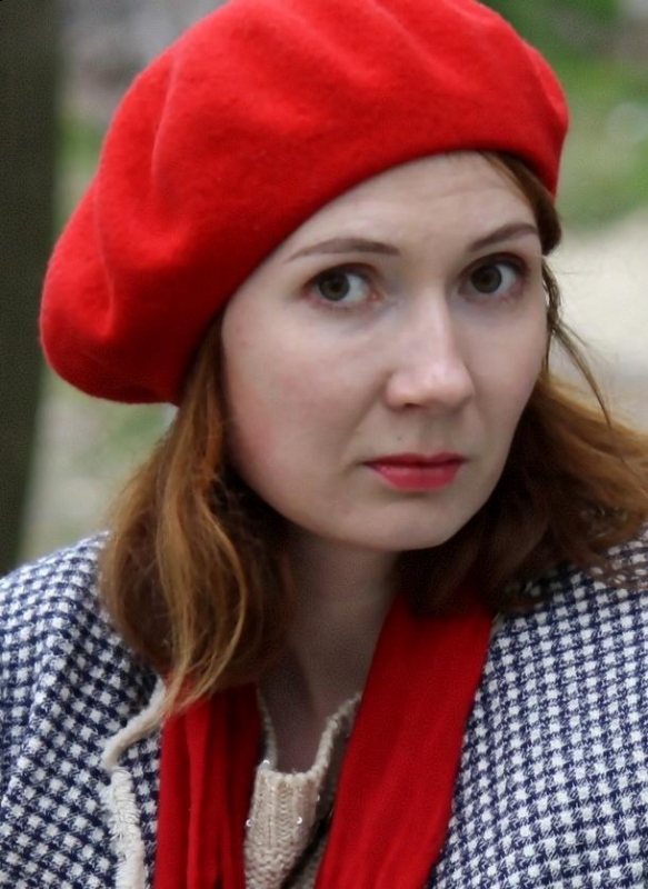 Photo de Olga / Réf. 92703 / Agence Amélie