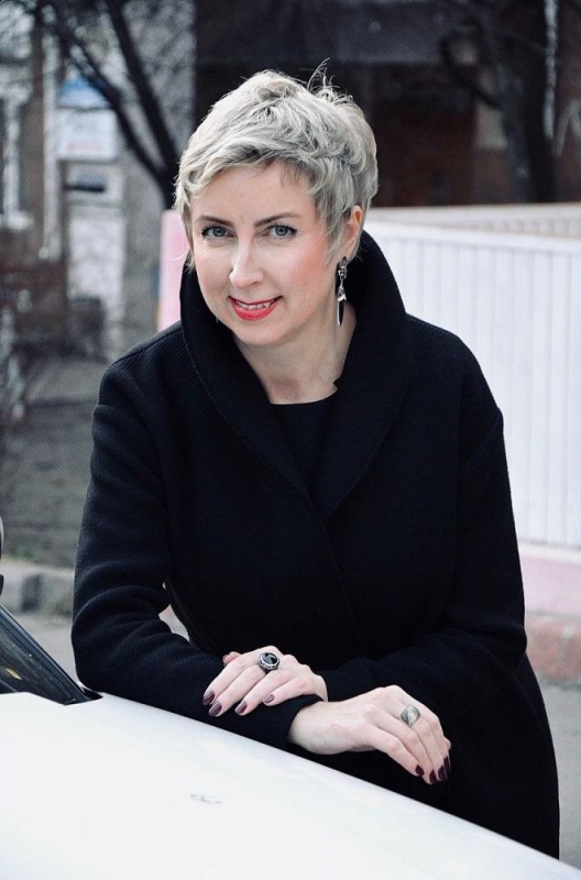 Photo de Olena (Bruxelles) / Réf. 92704 / Agence Amélie